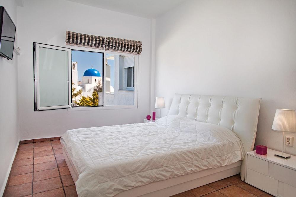 Airth Santorini Suites Фиростефани Екстериор снимка