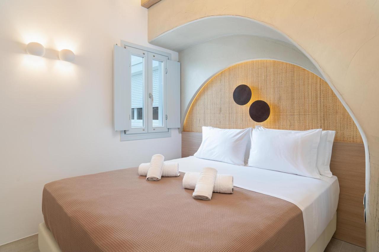 Airth Santorini Suites Фиростефани Екстериор снимка
