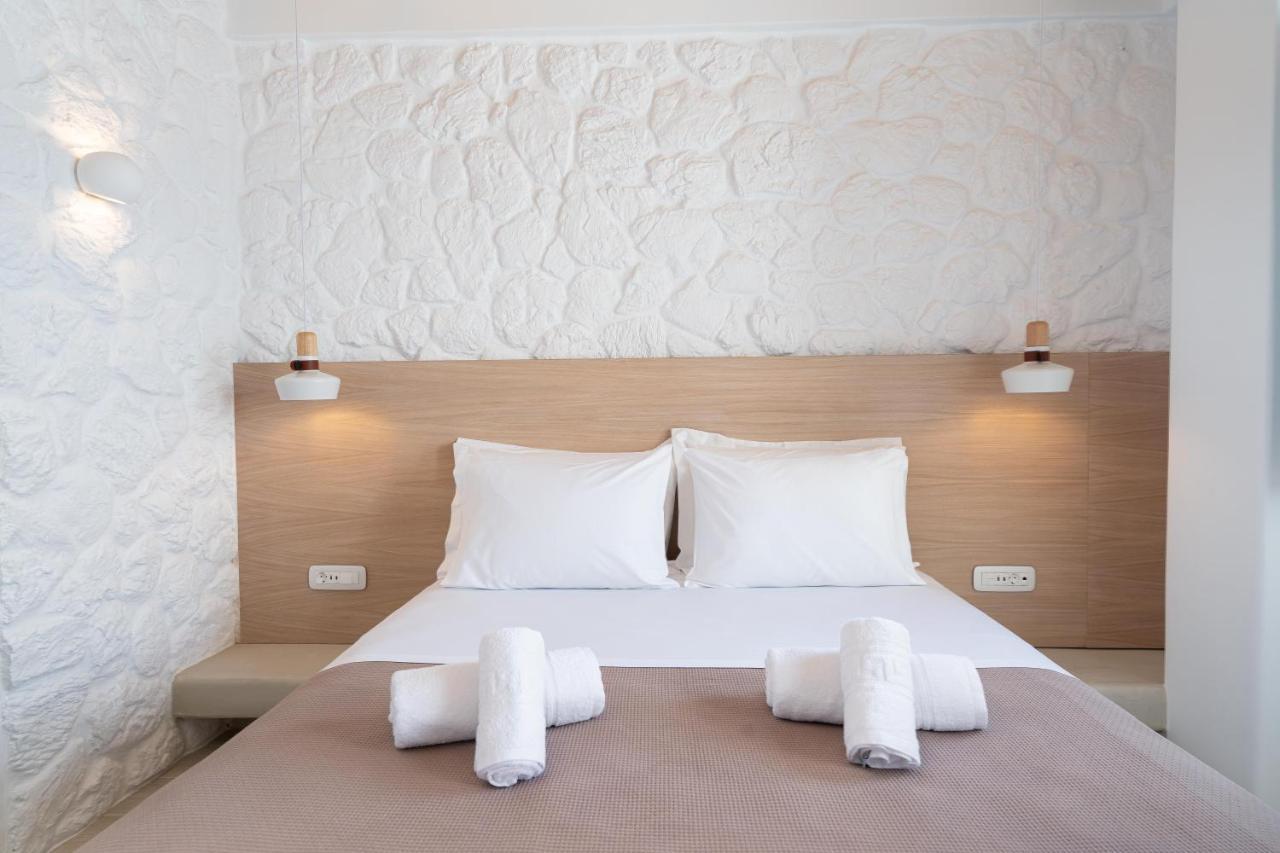 Airth Santorini Suites Фиростефани Екстериор снимка