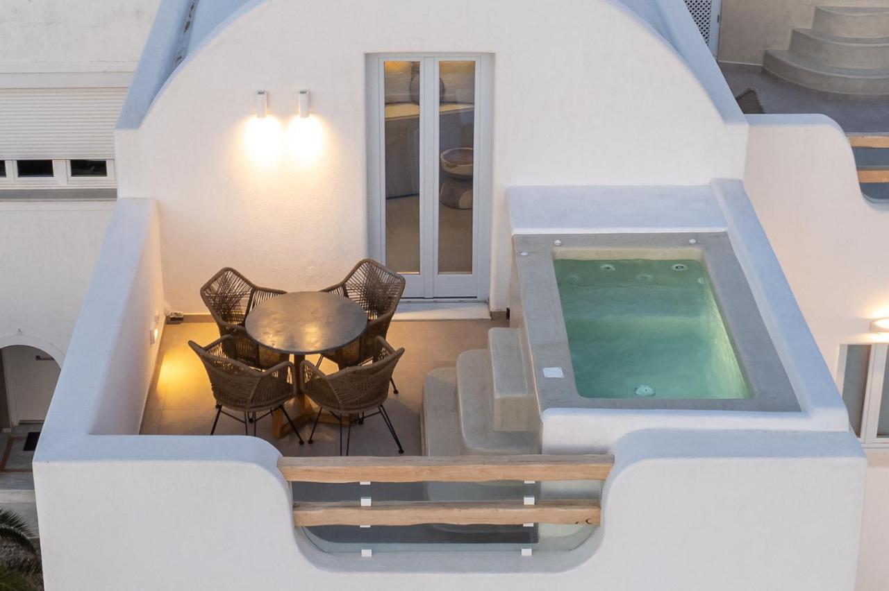 Airth Santorini Suites Фиростефани Екстериор снимка