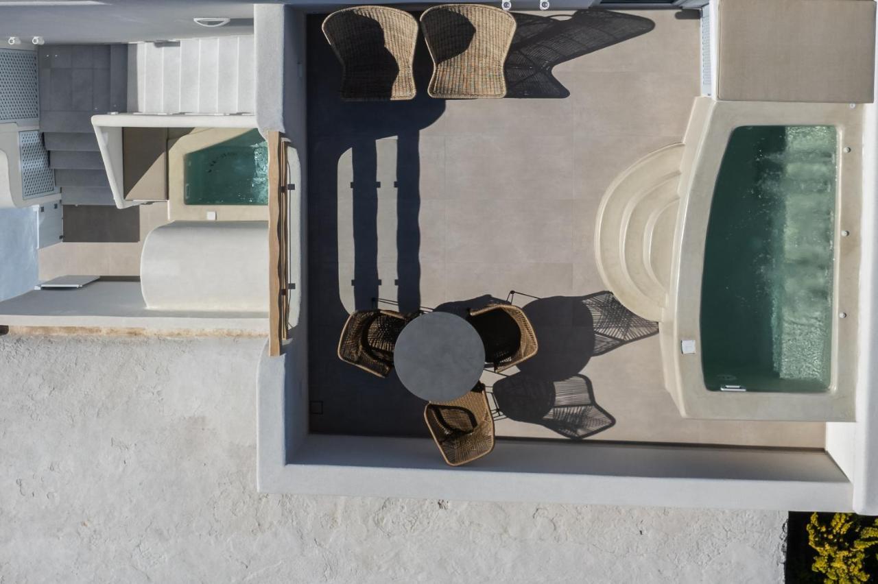 Airth Santorini Suites Фиростефани Екстериор снимка